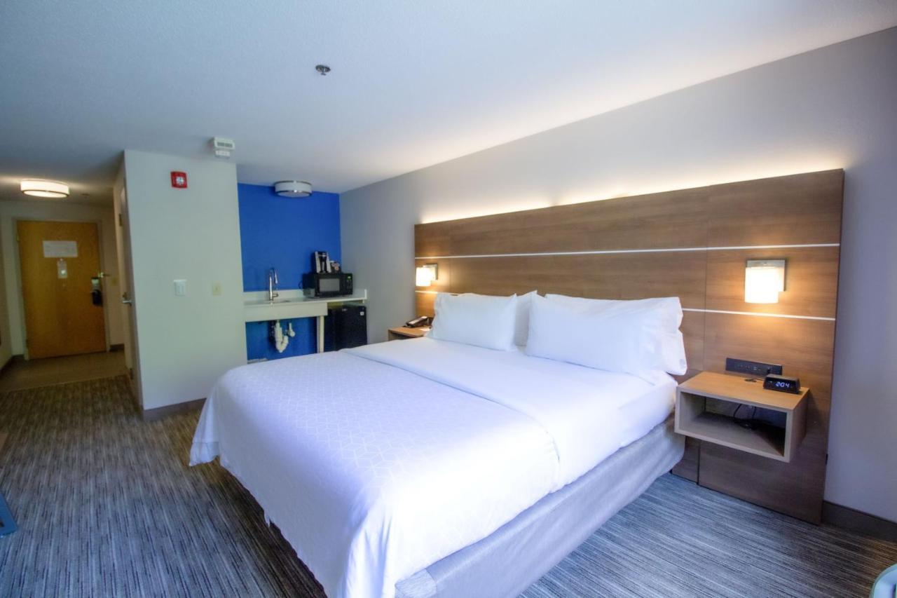 Holiday Inn Express & Suites - Lincoln East - White Mountains By Ihg Exterior photo