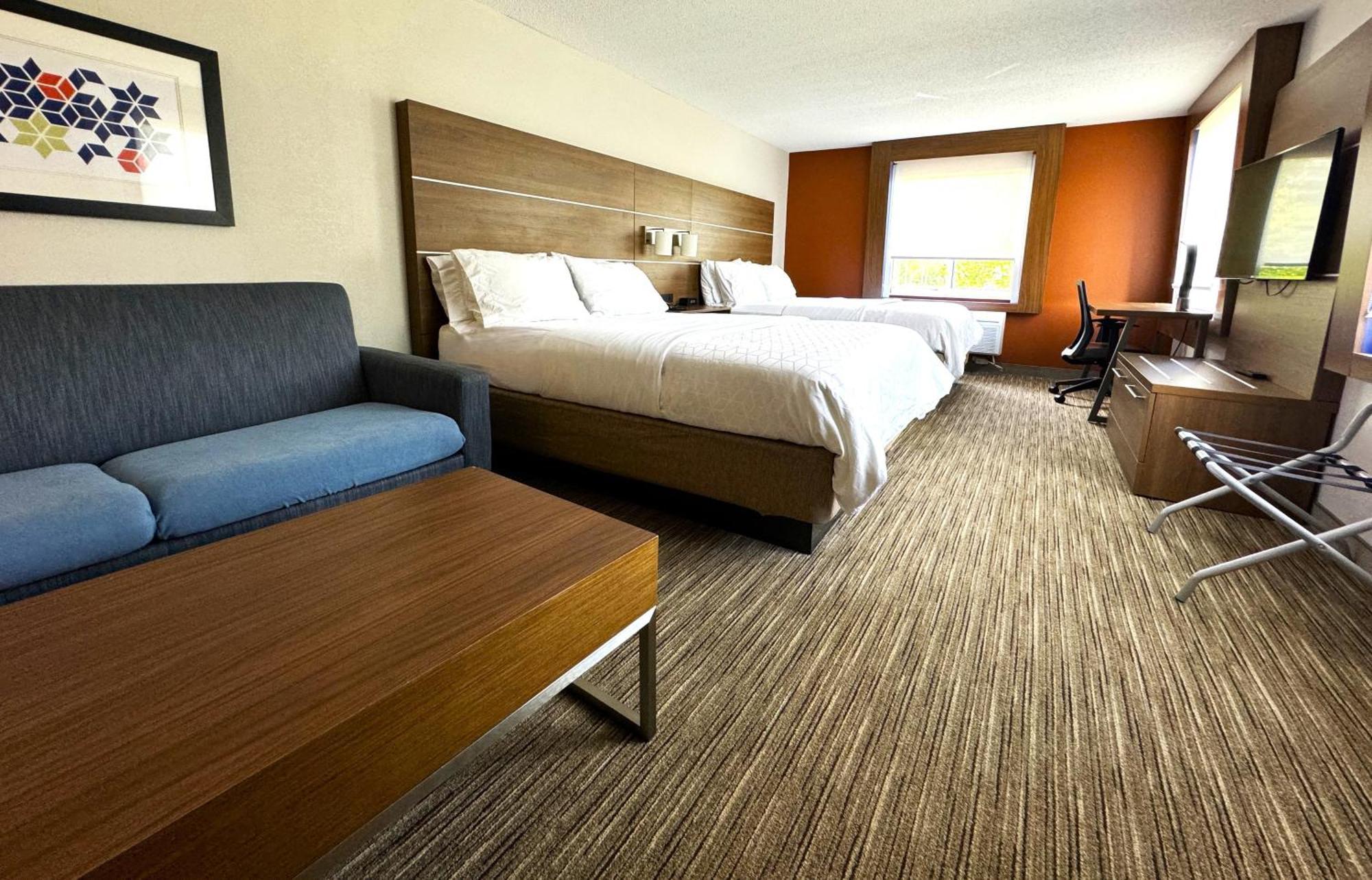 Holiday Inn Express & Suites - Lincoln East - White Mountains By Ihg Exterior photo