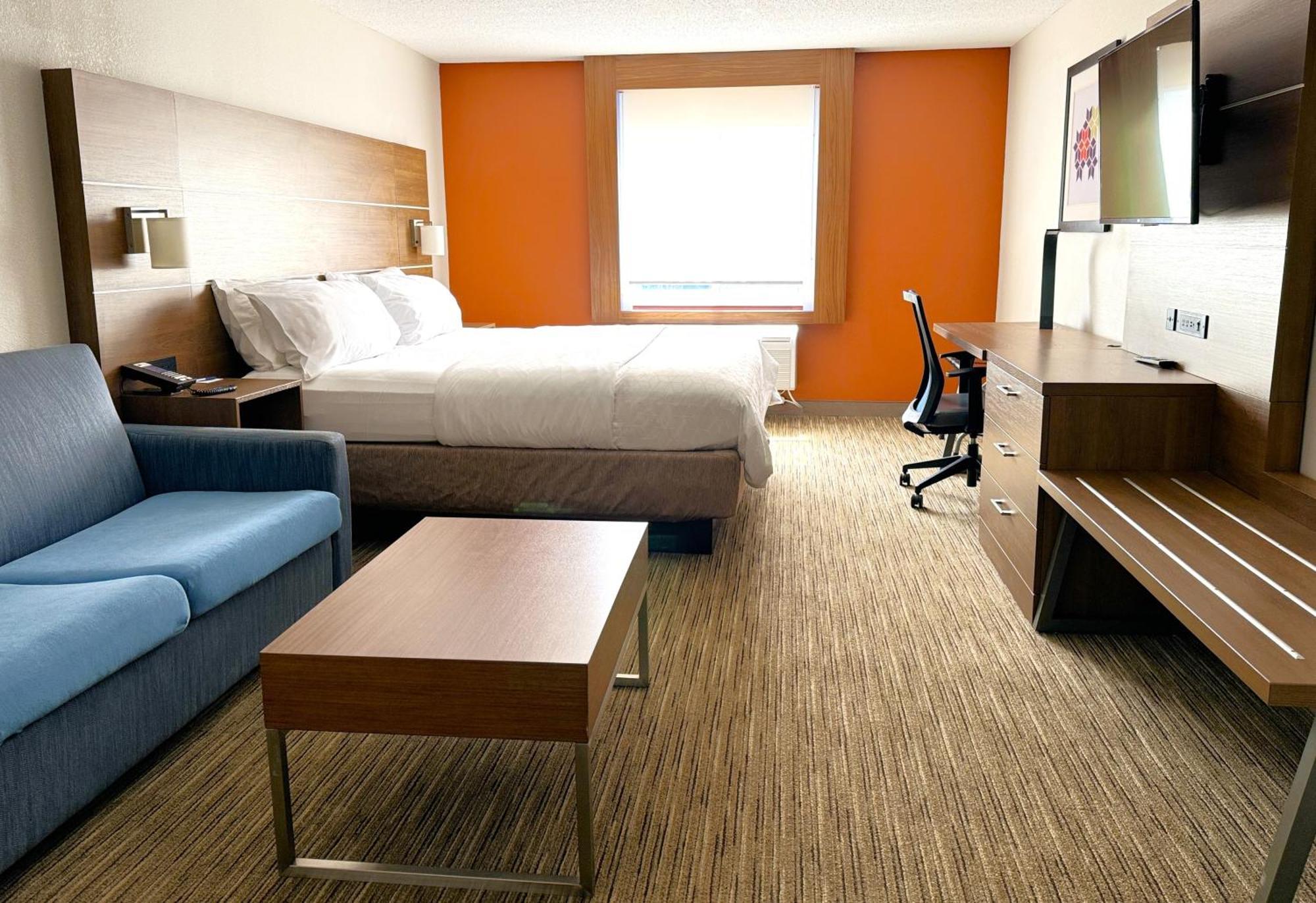 Holiday Inn Express & Suites - Lincoln East - White Mountains By Ihg Exterior photo